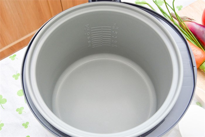 Nồi cơm nắp gài Sharp 2.2 lít KS-R231STV - Ảnh 2